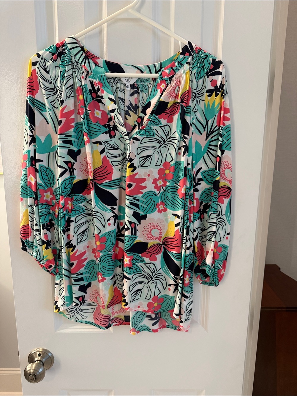 crown & ivy Floral Tunic Top - Turquoise Pink Black